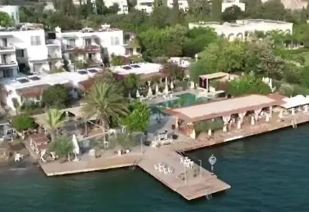 Moon Beach&hotel Otel *