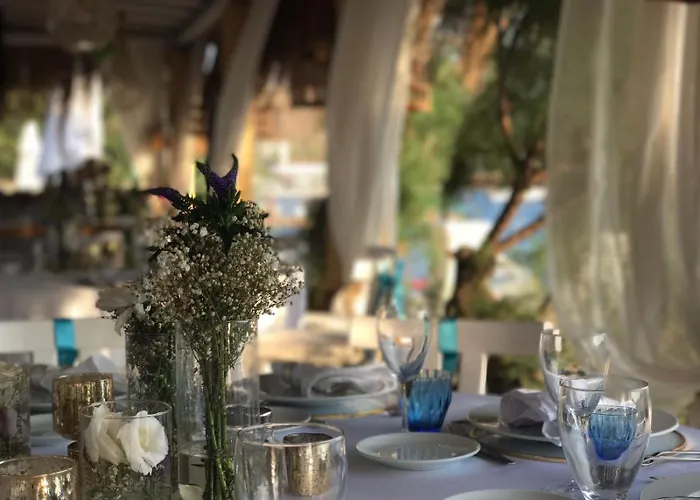 Moon Beach&hotel Hotell *